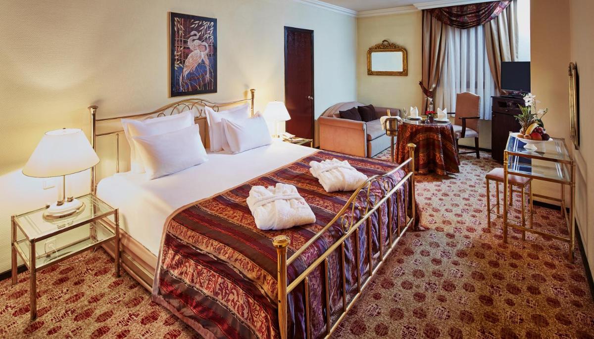 Güneş Hotel Merter