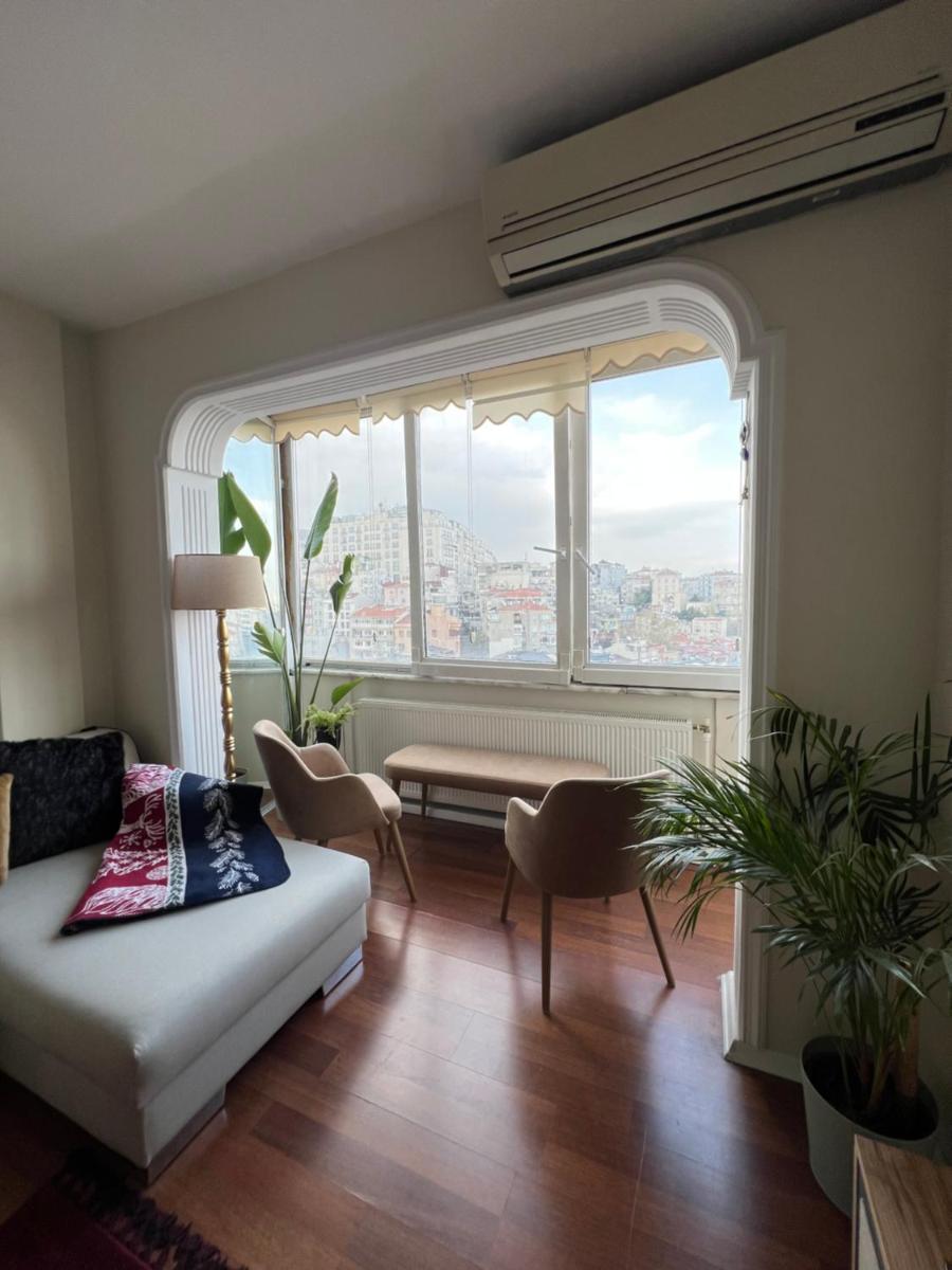 Amazing Bosphorus View,2 BR,new furnished in center