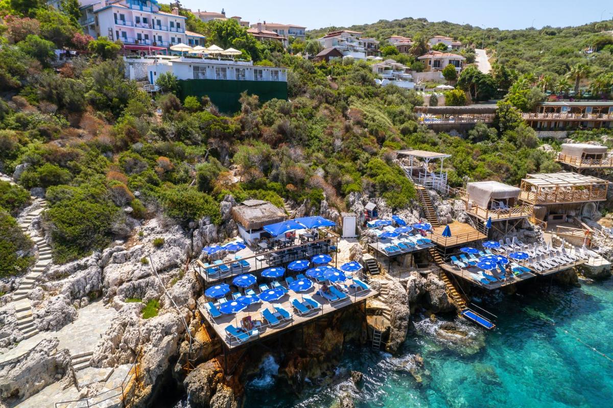 Arpia Hotel