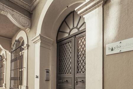 Baylo Suites