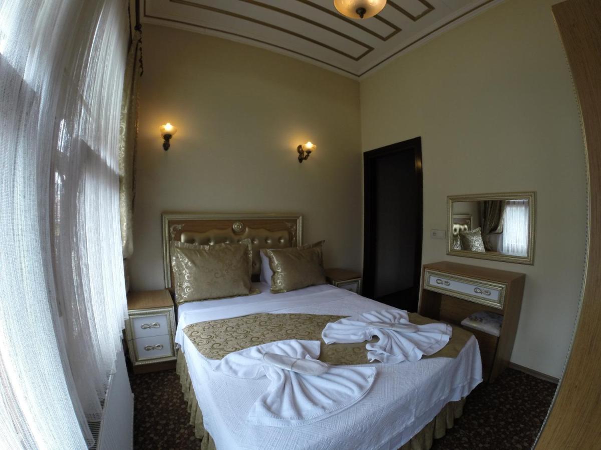 Blue Eye Suites