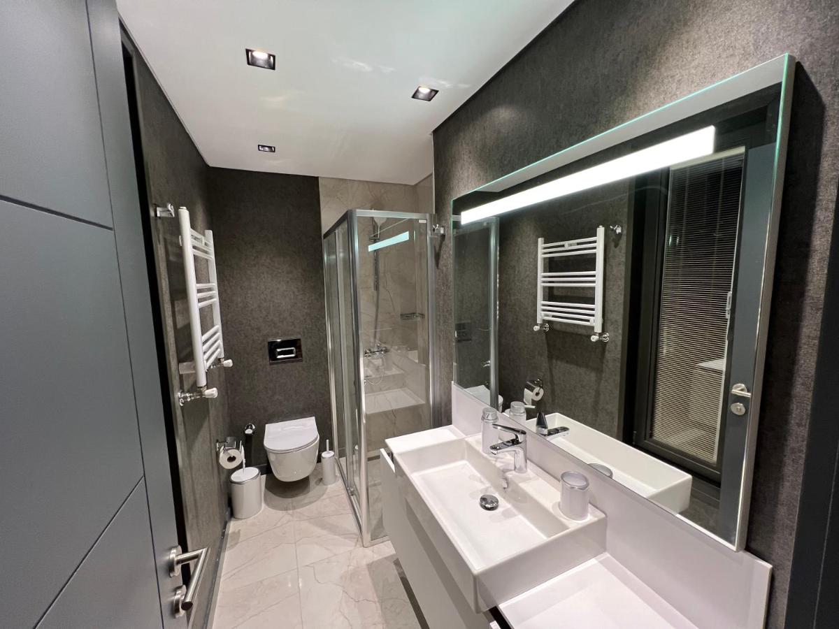 Luxury Fully Equipped 3BR 2BA Apartment by Siena Suites
