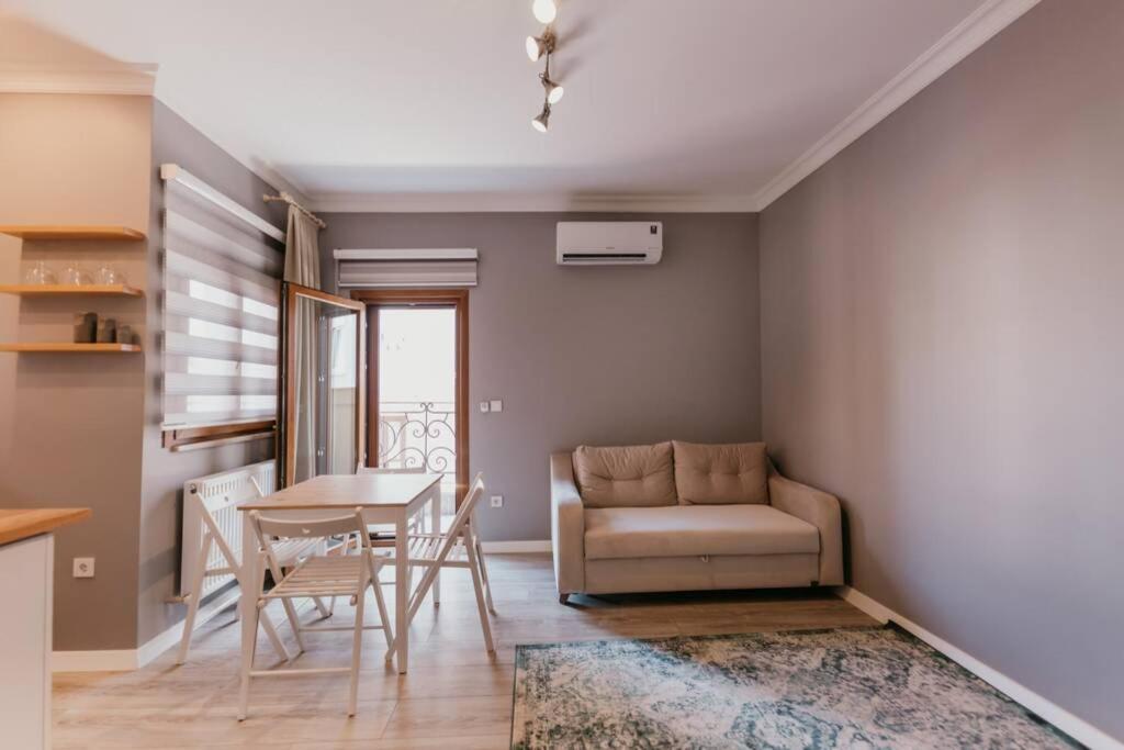 Galadoo Suites 4th Floor