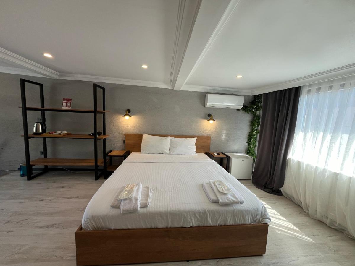 Saffron Hotel Old City