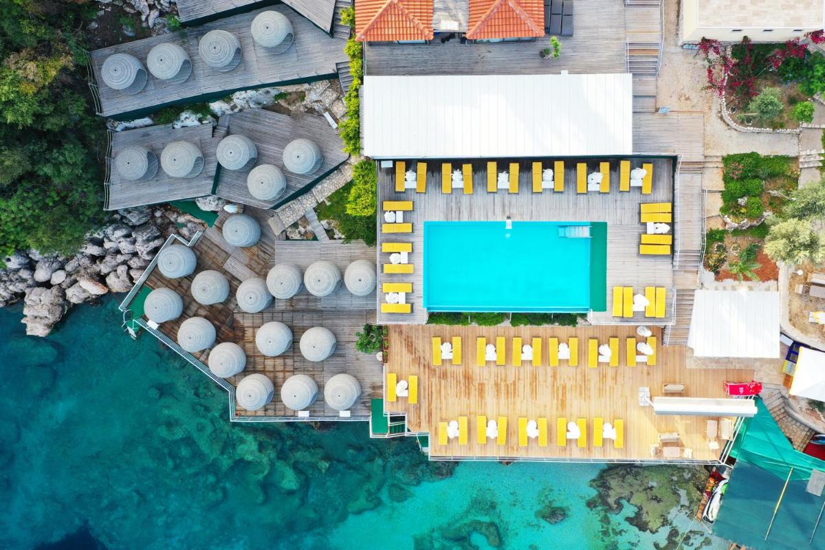 GREENBEACH HOTEL