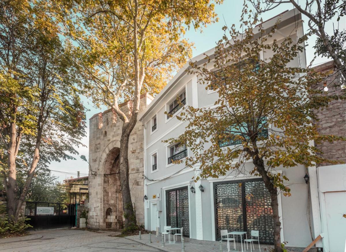 Halit Vargün 3.Floor
