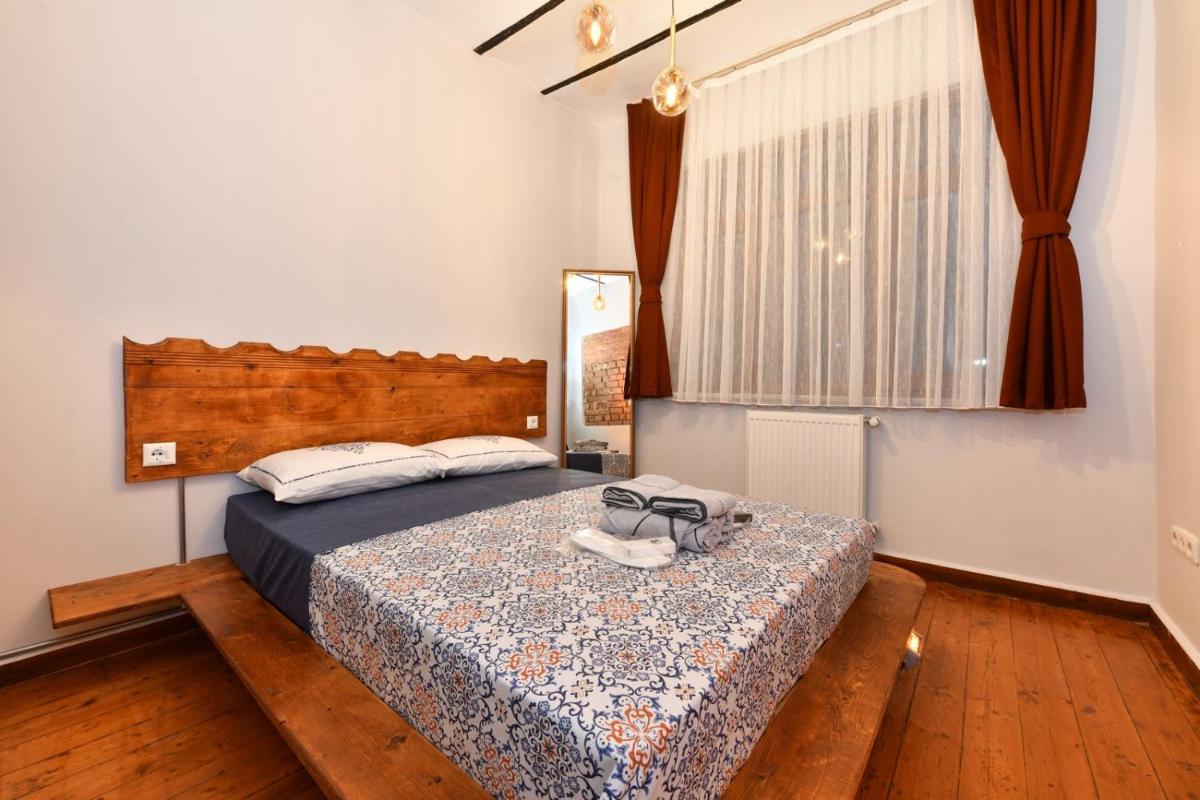 Historical Levantine Flat @Heart of Taksim