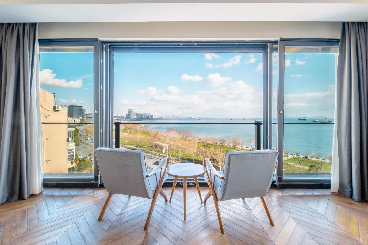 Homie Suites - Newly Built Seaside Apartments on Bakırköy Shore