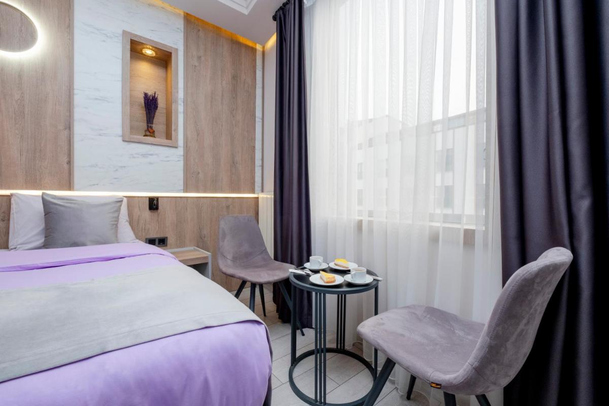 Lavender Airport Hotel