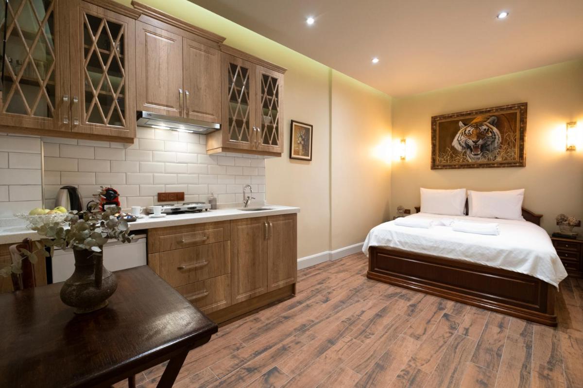 Level Suites