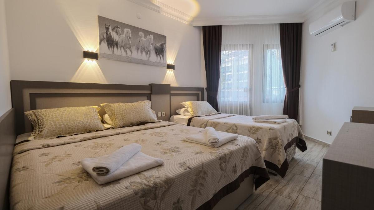 Monte Carlo Hotel