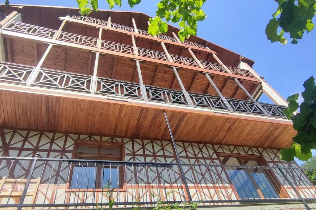 ÇAYKARA-NANAGA 1883 Four bedroom villa