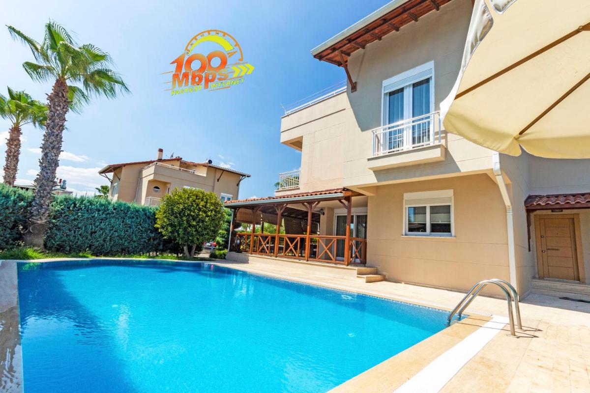 Paradise Town Villa Lucky