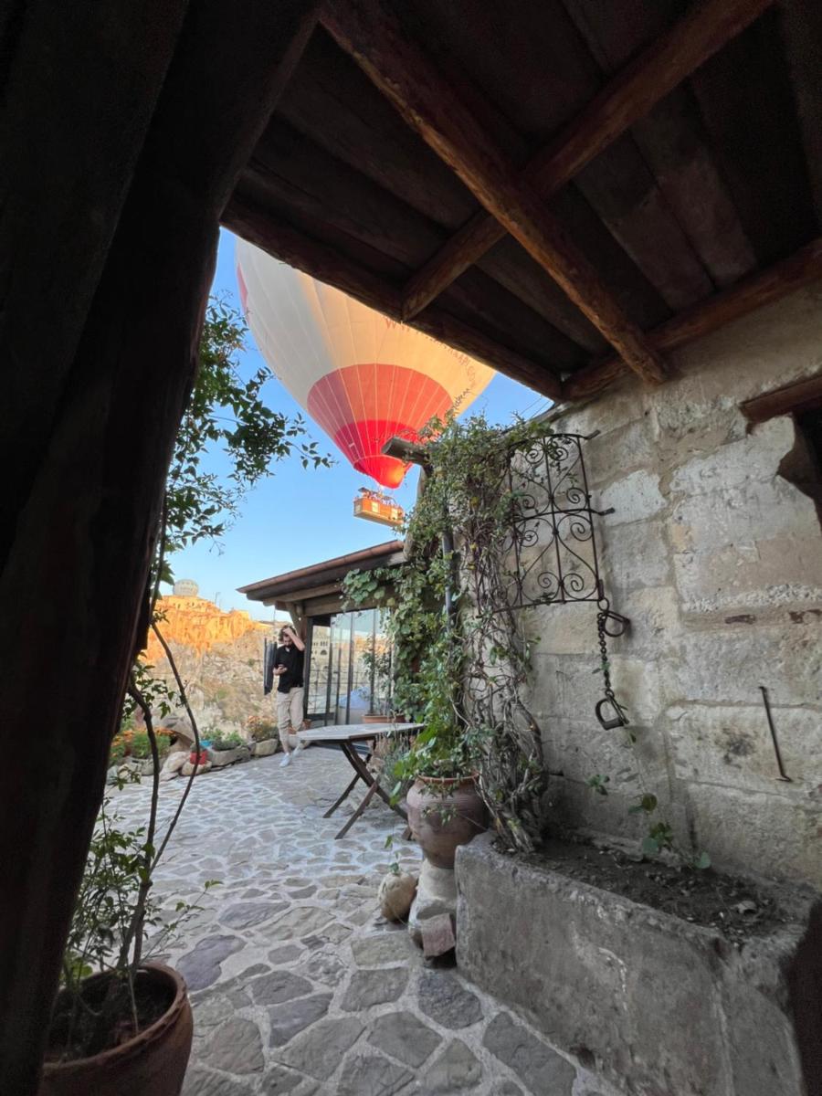 Potamia Cave Suites