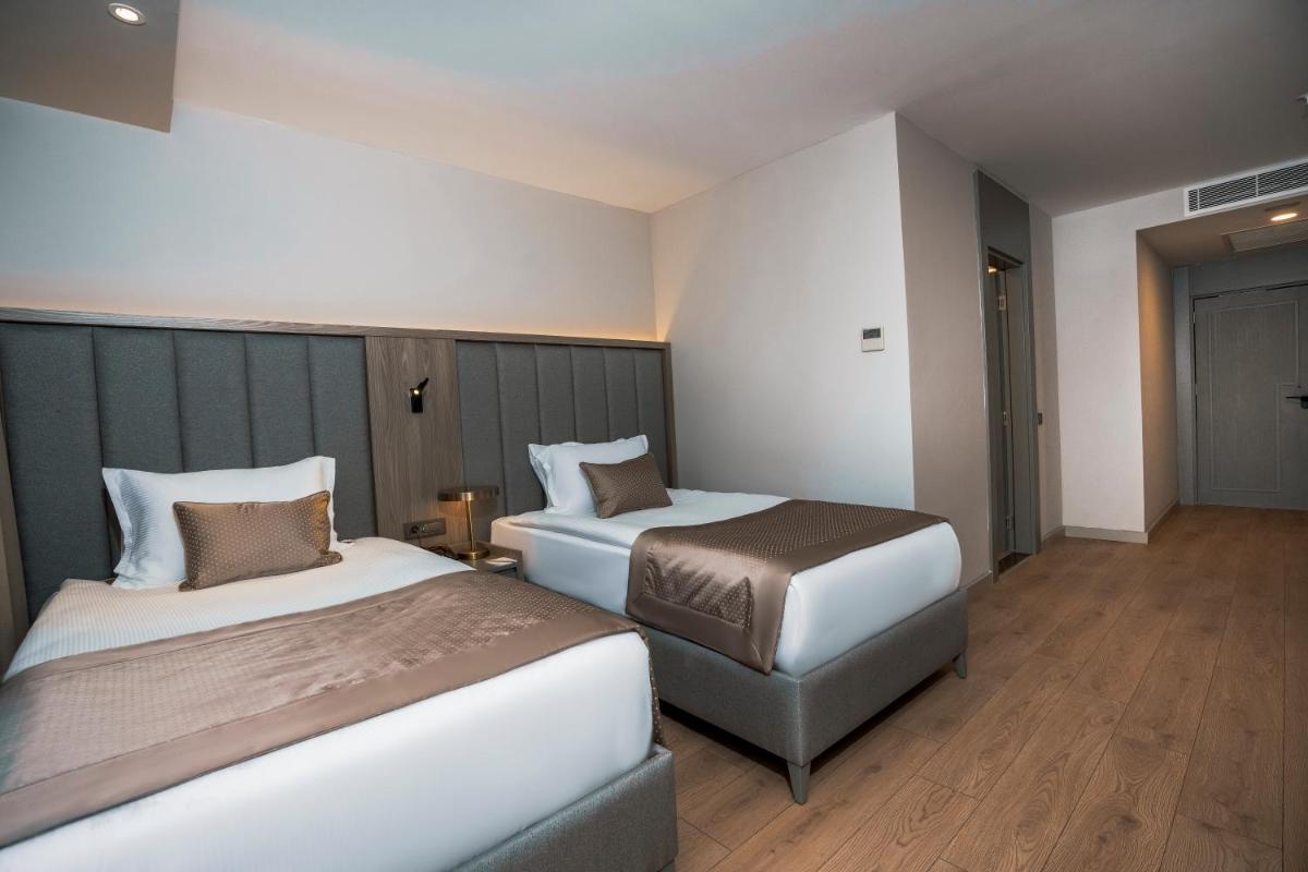RENEX HOTELS