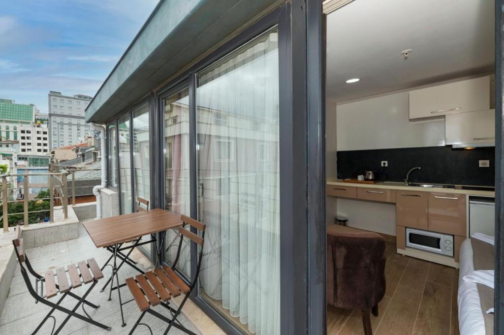 Taksim Peri Suite Hotel