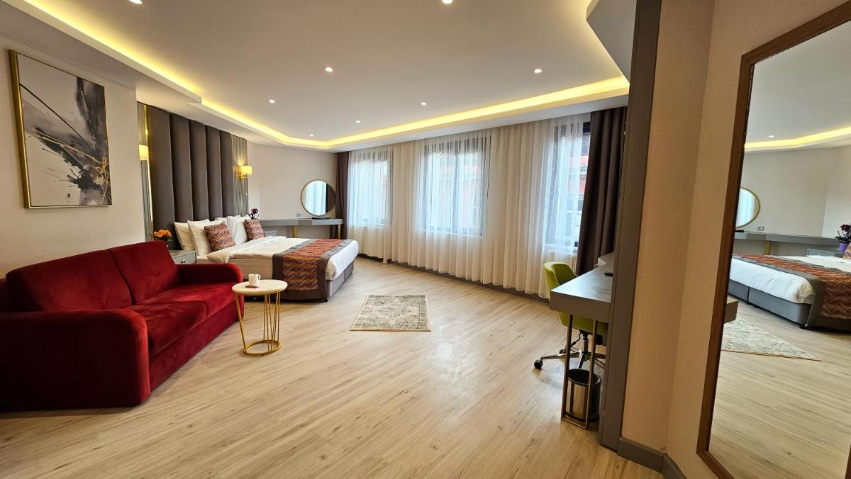 The Külsümz Hotel