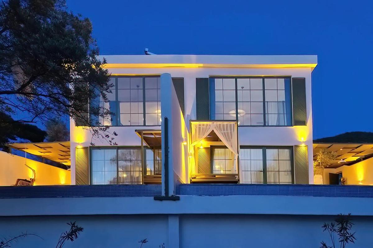 Villa Chives