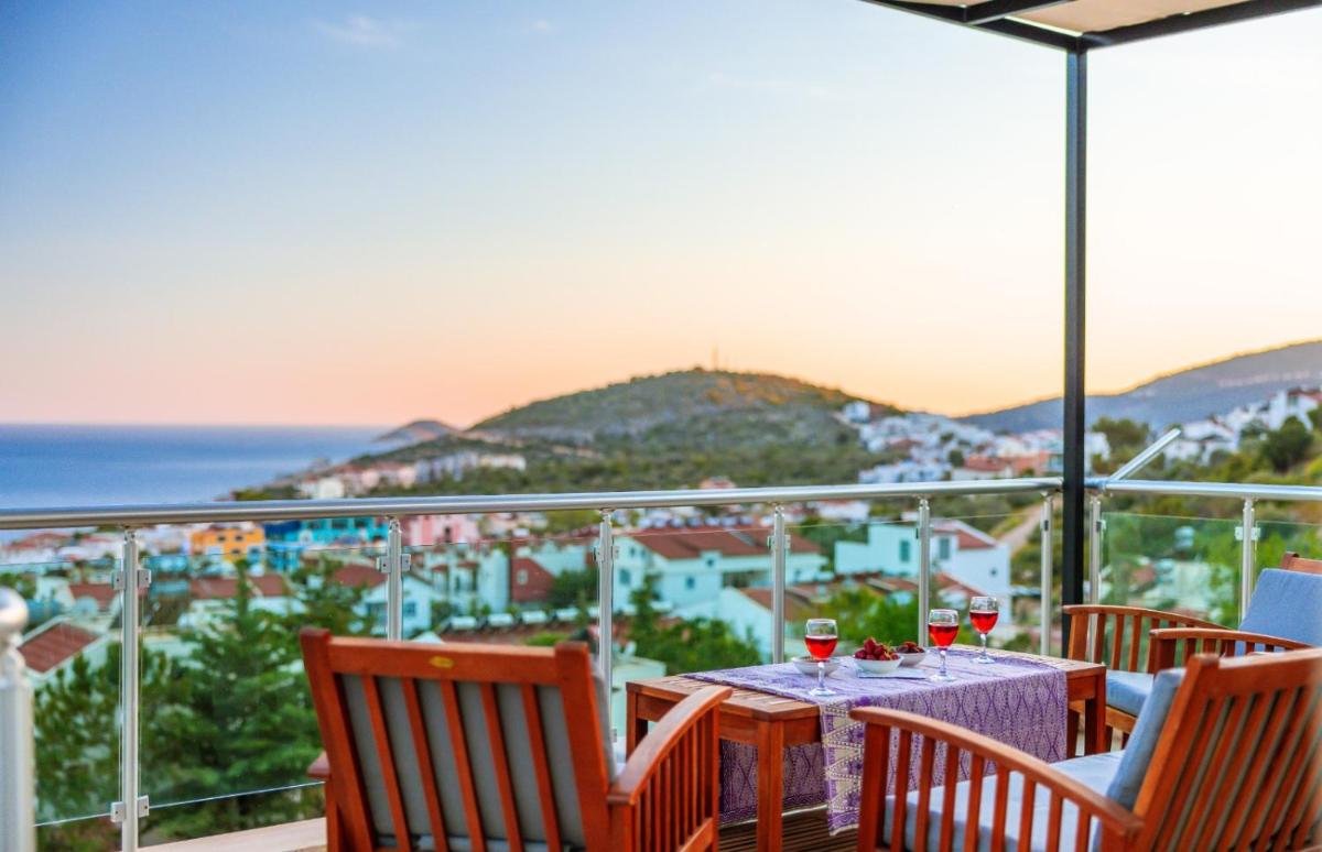 VILLA MYSTIC 5br/6bth Prvt Pool-Garden & Sea Views