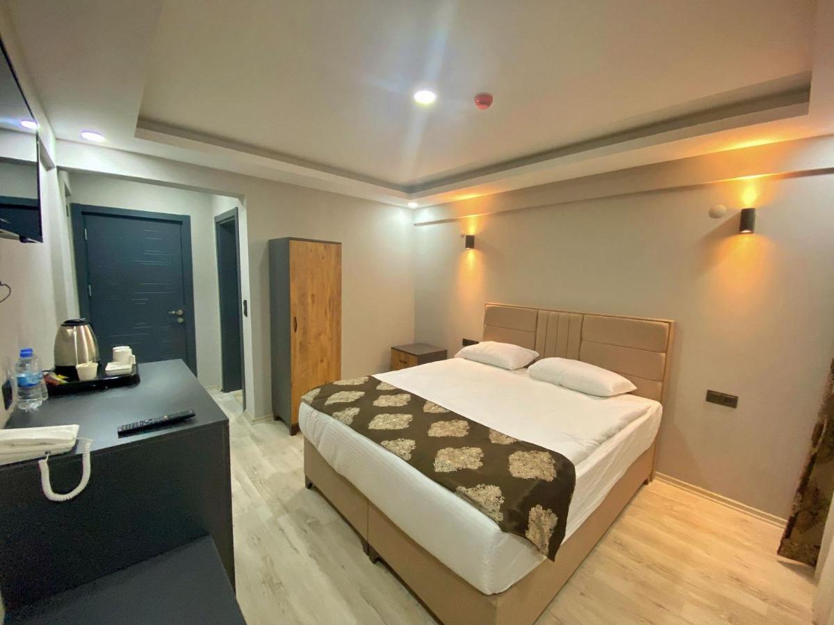 Whitestone Hotel
